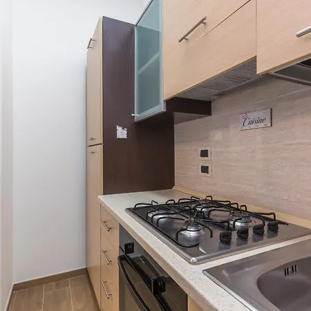 Apartment Giuria House 2 *